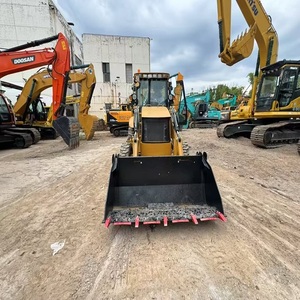 Cargadora retroexcavadora CAT 420F de construcción robusta con tracción en las 4 ruedas para movimiento de tierras, ideal para trabajos de minería y construcción. - Product Image 1