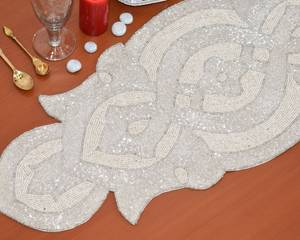 Chemin de table brodé à la main avec perles, sets de table floraux, linge de table personnalisé pour la maison, les mariages, les hôtels, les banquets - Product Image 5