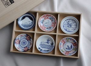 Ensemble d'assiettes à dessert en porcelaine écologique japonaise bleu-blanc, motif oriental rond, pour cadeaux - Product Image 4