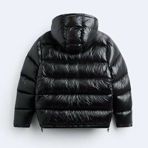 Veste matelassée noire brillante surdimensionnée pour homme, avec capuche, pour l'hiver, vente en gros, fabricant - Product Image 3