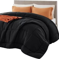 Couette personnalisée unie en polyester pour hôtel et maison, garnissage spécial, toutes saisons, universelle, épaissie – Fournisseur
