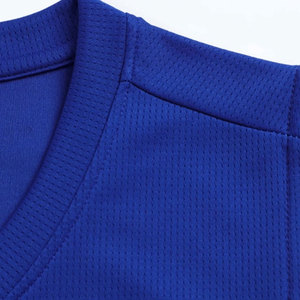 Uniforme de Baloncesto Deportivo para Hombre Hecho en Pakistán, Uniforme de Baloncesto de Color Personalizado a Bajo Precio - Product Image 5