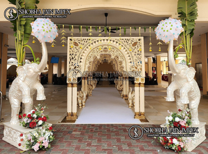 Arco temático blanco para exteriores para la entrada de bodas, reforzado con fibra, marca Shobha Jain Impex de Delhi, India. - Product Image 6