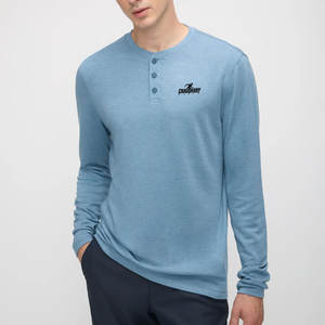 Camiseta Henley de Alto Rendimiento con Tela Transpirable y Movimiento Flexible, Estilo Clásico - Product Image 4