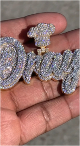 จี้เพชรโมอิสซาไนต์ทรงบริลเลียนต์แบบสั่งทำพิเศษ ได้รับการรับรองจาก GRA เงินแท้ 925 ชุบทองคำสีกุหลาบ สไตล์ฮิปฮอปสำหรับผู้หญิง - Product Image 2