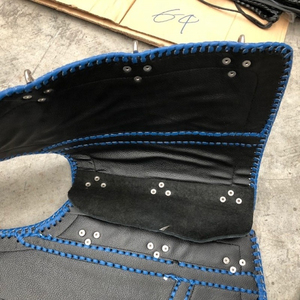 Gilet de moto en cuir de haute qualité, best-seller, faible MOQ, fermoir métallique noir, épais, sans manches, logo personnalisé, unisexe, OEM ODM - Product Image 6