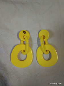 Top Trending Designer Resin <b>Hoop</b> <b>Earring</b> for Party Other Function <b>Fashion</b> Jewelry With Mustard Color Resin <b>Earrings</b> - Product Image 6