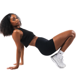 Débardeur de sport double couche pour femme, coupe ajustée, extensible, sans manches, noir - Product Image 4