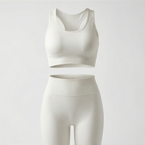 Ensemble 2 pièces de yoga pour femme, bleu marine côtelé, composé d'un crop top à manches longues et d'un short taille haute, avec décolleté carré et bretelles spaghetti - Product Image 1