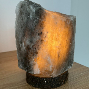 Lampes de sel de l'Himalaya grises de haute qualité avec service OEM et personnalisation de marque, en cristal de roche naturel, pour décoration de table - Product Image 1