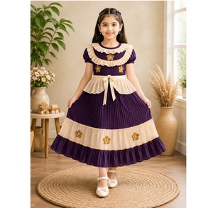 Ensemble haut et jupe pour bébé fille, tissu crêpe, doux, confortable, élégant, idéal pour les fêtes et les anniversaires, disponible à la vente. - Product Image 6