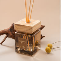 AIKUN Diffuseur à bâtonnets de parfum d'ambiance minimaliste en verre, sans alcool, aux huiles naturelles, pour chambre et bureau, vente en gros