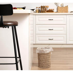 Petite poubelle en osier tissé à la main Corbeille en osier naturel - Product Image 2