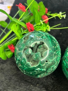 Sphère de malachite naturelle polie, pierre précieuse pour la décoration de la maison et la méditation, pierre verte, objet de collection - Product Image 5