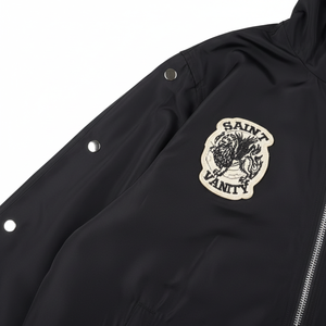 Veste coupe-vent noire personnalisée pour homme, style streetwear, avec fermeture éclair, manches à boutons-pression et patch brodé, vêtement d'extérieur tendance à capuche - Product Image 5