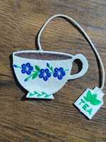Patch brodé pour tasse à thé avec fleurs bleues et feuilles vertes, à coudre ou à thermocoller, idéal pour les cadeaux
