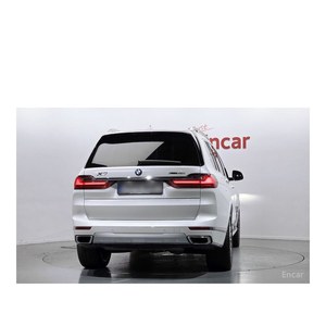 BMW X7 XDrive40i Octobre 2022 119 160 km 7 places avec caméra de recul Boîte de vitesses automatique Sièges en cuir Conçu pour l'excellence - Product Image 4