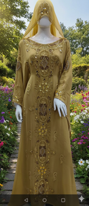 Kaftan en Georgette Brodé Or Exquis et Élégant - Abaya Marocaine Perlée à la Main avec Voile Hijab Longueur Ras du Sol Manches Longues pour Mariage Royal - Product Image 3