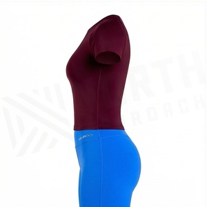 Ensemble de yoga respirant pour femme North Approach, haut court uni à manches courtes et col rond, leggings taille haute en Spandex et Polyester - Product Image 3