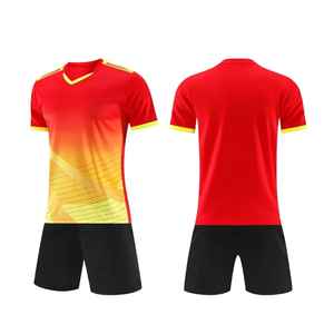 Tenue de football personnalisée à prix avantageux, impression par sublimation, nouvelle arrivée, design personnalisé, ensemble de vêtements de sport. - Product Image 1