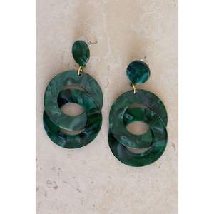 Boucles d'oreilles en résine de créateur faites à la main, finition de luxe, artisanat artistique, style moderne, accessoires de mode durables en cristal - Product Image 2