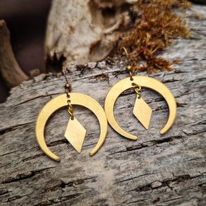 Brass <b>cuff</b> <b>Earring</b> with simple trending designs made in India - metal jewelry - Product Image 3