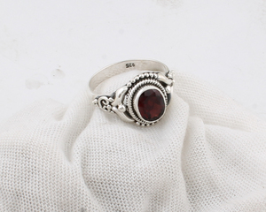 925 Sterling <b>Silver</b> Amethyst Classic Beaded Oval Gemstone <b>Ring</b> Bezel Set Women's Wedding Engagement Jewelry Wholesale - Product Image 1