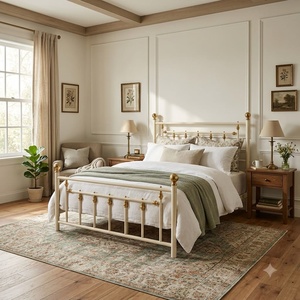 Lit plateforme Queen en fer forgé de qualité commerciale, style victorien, avec tête de lit réglable et revêtement en cuir, idéal pour hôtel - Product Image 6