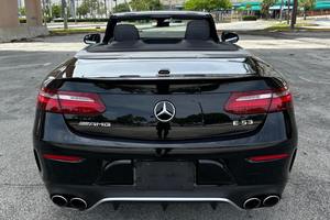 Mercedes-AMG E53 <span class=keywords><strong>Cabriolet</strong></span> 2019 d'<span class=keywords><strong>occasion</strong></span> haut de gamme, 429 ch, 6 cylindres turbo, transmission intégrale - Product Image 3