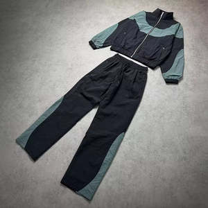 Conjunto de 2 Piezas: Chaqueta con Capucha y Cremallera y Pantalón Acampanado, 100% Nailon, Líneas Reflectantes, Nuevo Diseño, Cortavientos Oversize, Resistente - Product Image 4