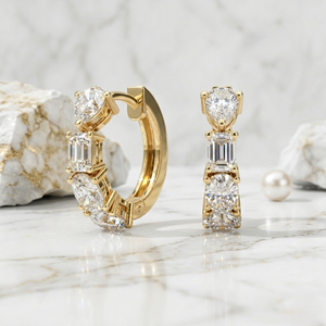Pendientes de Aro Huggie con Diamantes Cultivados en Laboratorio de 2.15CTW, Corte Mixto, Engaste de Garras, Baño de Oro de 9k, Color E, Certificados - Product Image 2