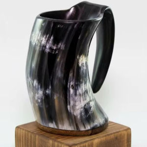 Jarra de Cuerno Vikinga Pulida a Mano, Artesanía Natural con Estilo Náutico y Animal, Venta al por Mayor de Fábrica a Bajo Precio - Product Image 1