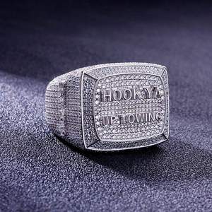 จัดหาโดยตรงจากโรงงาน แหวนฮิปฮอปสำหรับผู้ชาย รุ่น Hook Ya Up Towing Cocktail Ring ทำจากสแตนเลสสตีล ประดับเพชรคิวบิกเซอร์โคเนียแบบไมโครเพฟ ของขวัญเครื่องประดับฮิปฮอป - Product Image 5