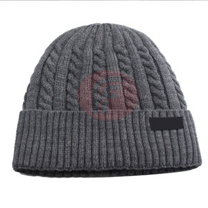 Gorro de Lana 100% Resistente para Clima Frío, Tejido Grueso, Diseño Dibujado a Mano, Ajuste Cómodo para Deportes de Invierno y Viajes - Product Image 6