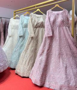 Thiết kế ánh sáng colour Net lehenga với nặng Flair bit ưa thích và jarkan đá cho các bên cô dâu và các dịp lễ hội - Product Image 2