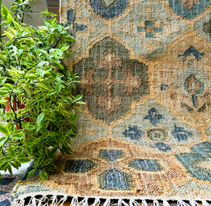 Tapis d'intérieur moderne en jute fait main à motif géométrique |   Kilim écologique, antibactérien, adapté aux animaux, antidérapant, à poils ras et fin - Product Image 4