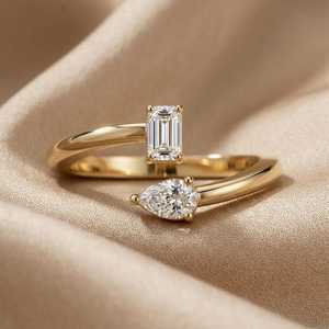 แหวนเปิดวงแบบ Bypass Shank Toi Et Moi ประดับมรกตและเพชรทรงลูกแพร์ สำหรับผู้หญิง ทองคำขาว 18K เพชรเพาะเลี้ยง งานจิวเวลรี่คุณภาพสูงสำหรับงานหมั้น - Product Image 3