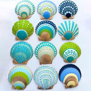 <b>Natural</b> beach decor hand painted seashells wholesale <b>painting</b> arts on scallop capiz shells - Product Image 2