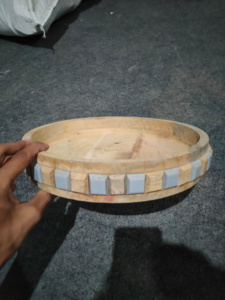 Nouveauté Plateau de service rond moderne en bois fait à la main avec poignée en métal pour le petit-déjeuner, utilisation sur table basse à prix compétitif - Product Image 3