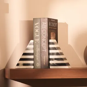 Porte-livres sculptural Art Déco en marbre rayé noir et blanc de luxe, support de livres en pierre naturelle, organisateur d'étagère décoratif pour la maison et le bureau - Product Image 1