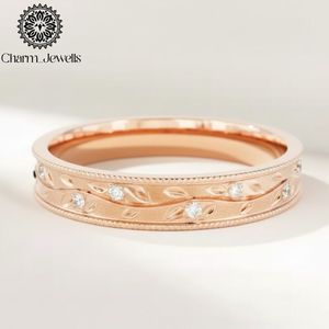 Bague de fiançailles en moissanite plaquée or 22 carats pour femme Charm Jewells, design floral classique, sertissage à griffes, certifiée IGI, argent 3g - Product Image 4