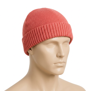 Gorros de punto jacquard personalizados al por mayor para marcas de ropa, gorros de invierno con diseño de patrón y opciones de logotipo en opciones de etiquetas a granel. - Product Image 3