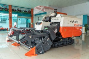 Cosechadora Kubota DC70 Pro, Duradera, de Fácil Mantenimiento, para Cosecha de Arroz, Maquinaria Agrícola - Product Image 6