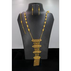 Collar con pendientes Conjunto de joyería Chapado en oro Latón puro Alta calidad UAE Collar Diseñador collar artificial Conjunto de joyería - Product Image 5