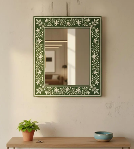 Miroir en os incrusté vert foncé |   Cadre botanique carré |   Miroir décoratif mural de luxe fait main - Product Image 1