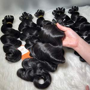 Vente en gros 30 pouces Extensions de cheveux Remy vietnamiens de haute qualité Bundles complets de cheveux Perruques ondulées pour le corps brut de vague naturelle - Product Image 3