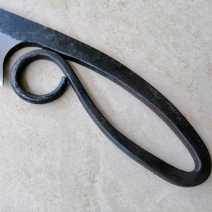 Couteau médiéval forgé à la main sur mesure OEM, lame droite en acier au carbone avec fourreau en cuir pour le bricolage - Product Image 4