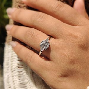 Bague en diamant ovale de 0,80 à 2,00 carats, couleur F, pureté VS, avec pierres latérales taille ronde, en platine 950, bijoux fins, pour fiançailles, mariage, anniversaire - Product Image 6