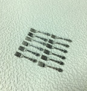 Juego de Tenedores Metálicos con Acabado Mate, Elegantes Cubiertos de Acero Inoxidable para Cocinas Modernas - Product Image 4