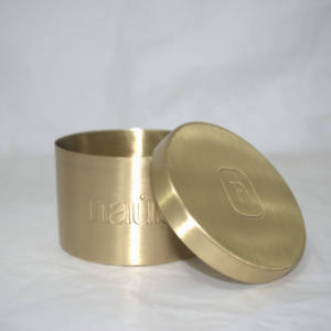 Vente en gros Boîte à bougies en laiton avec logo gravé personnalisé Pot à bougie vide en métal de luxe en cire de soja ou bougeoir ou pot parfumé - Product Image 5